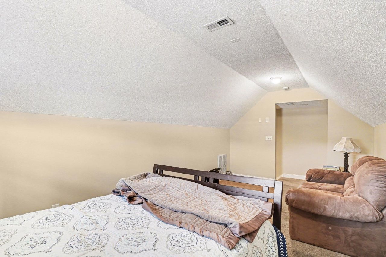 1500 Saint Thomas Circle Photo 26