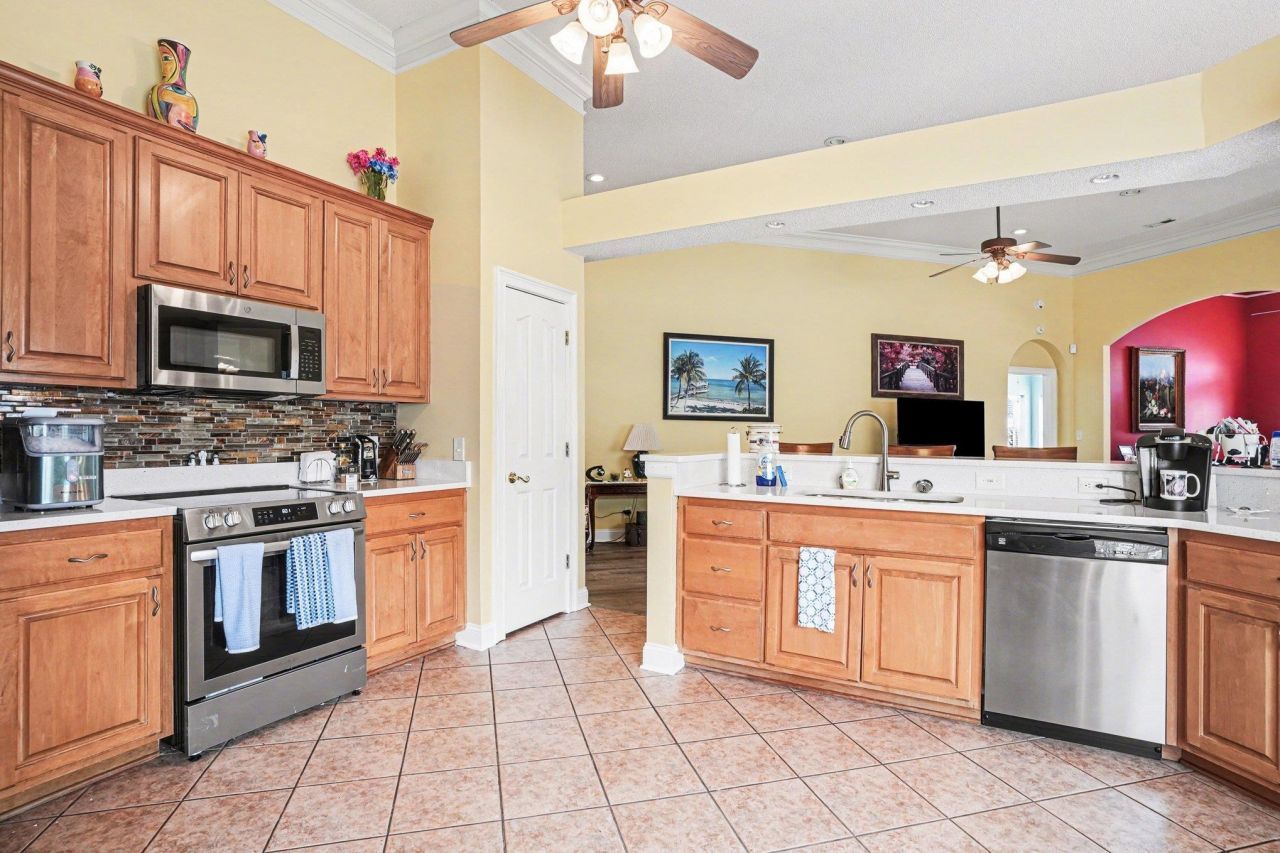 1500 Saint Thomas Circle Photo 8