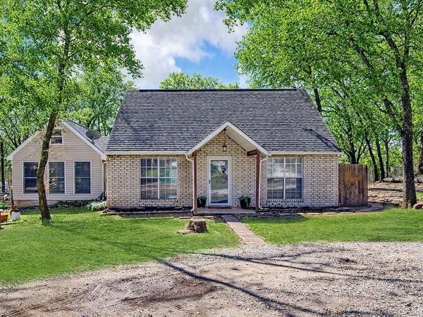 1313 Apache Court, Joshua, TX 76058