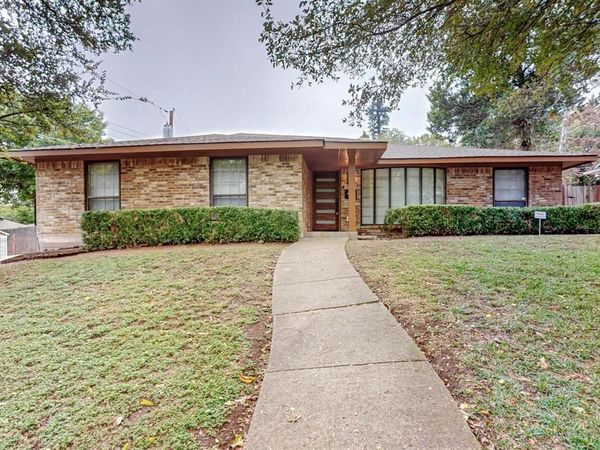 3714 Kiest Knoll Drive, Dallas, TX 75233