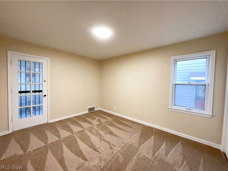 20511 Balfour Road, Warrensville Heights, OH 44122 Photo 13