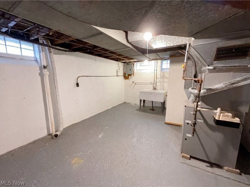 20511 Balfour Road, Warrensville Heights, OH 44122 Photo 19