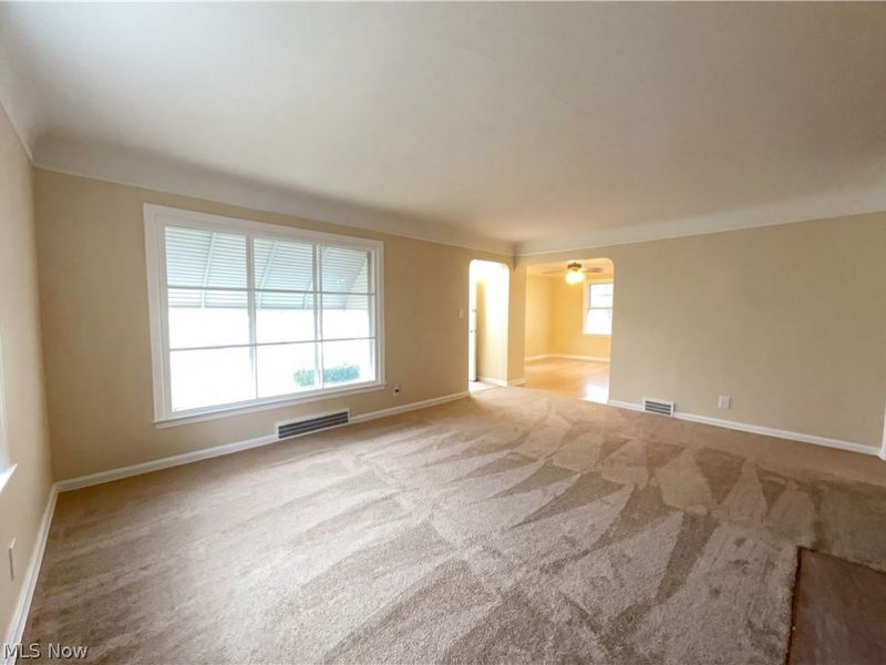 20511 Balfour Road, Warrensville Heights, OH 44122 Photo 3