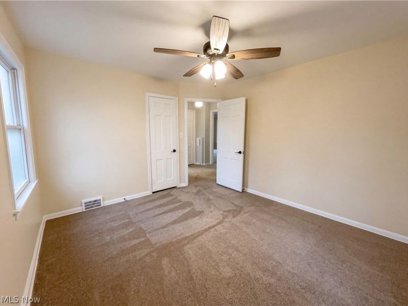 20511 Balfour Road, Warrensville Heights, OH 44122 Photo 4