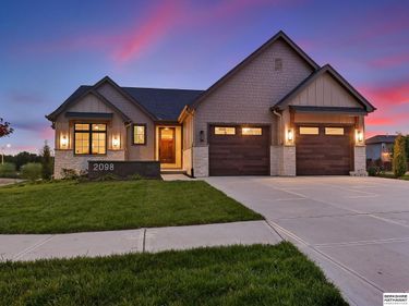 2098 N 182nd Avenue , Elkhorn, NE 68022