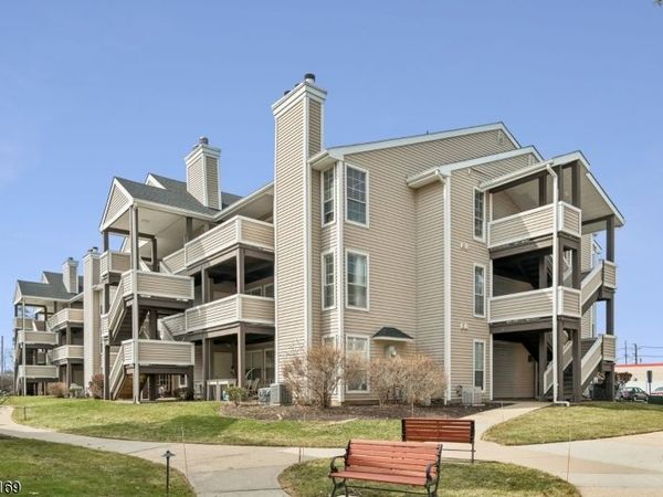 482 Tournament-8, Union, NJ 07083