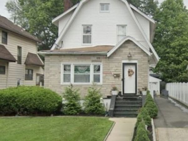 60 Herzog Pl, Englewood, NJ 07631