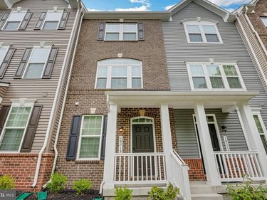 18315 REAPER HILL UNIT COURT, Unit 40, TRIANGLE, VA 22172