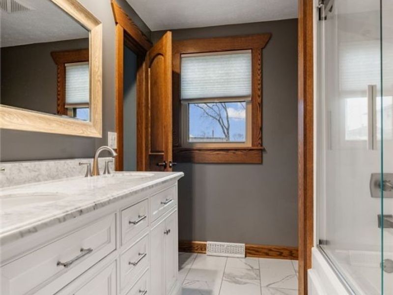 2120 Edmar Street , Louisville, OH 44641 Photo 13