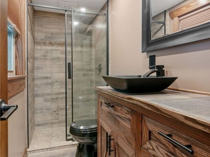 2120 Edmar Street , Louisville, OH 44641 Photo 17