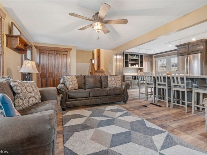 2120 Edmar Street , Louisville, OH 44641 Photo 9