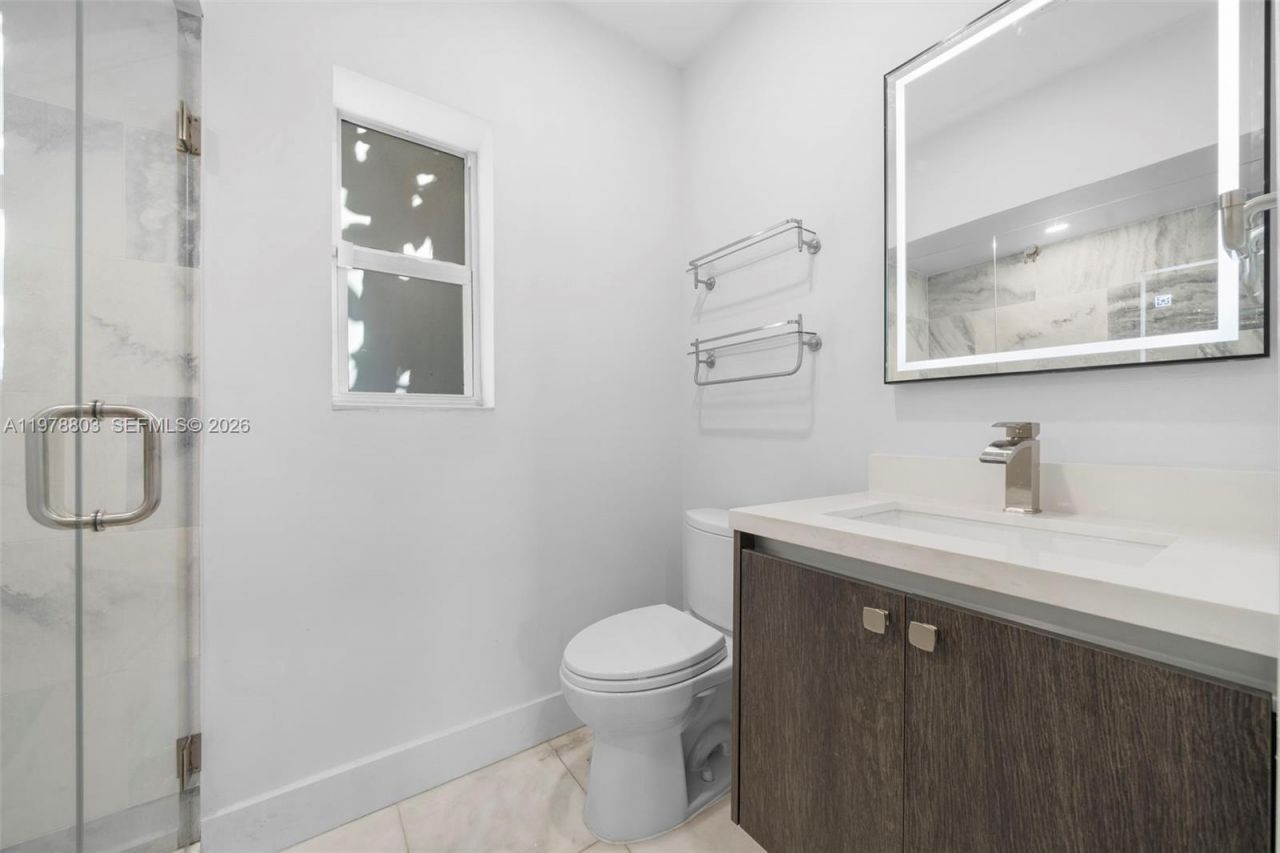 1262 SW 15th Ter, Miami, FL 33145 Photo