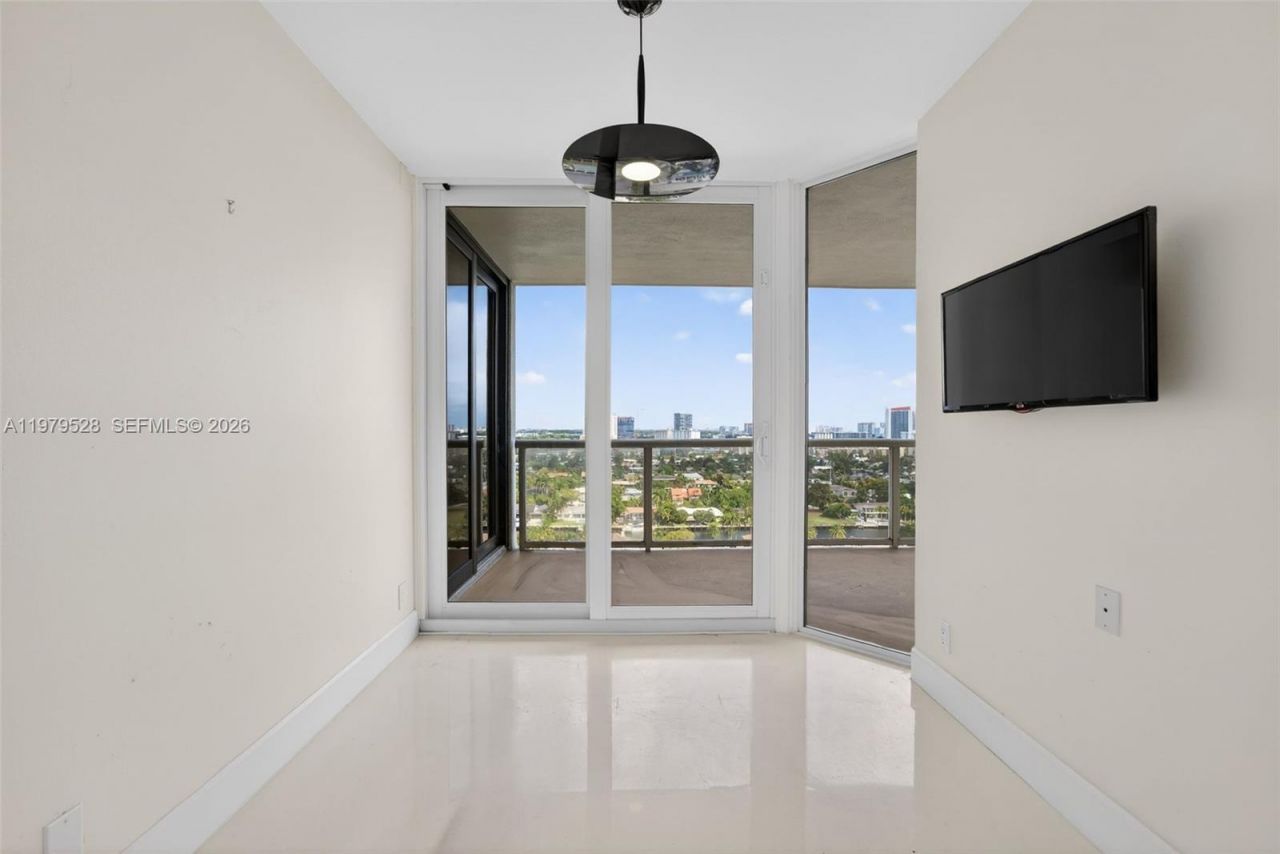 3600 Yacht Club Dr , Unit 1802, Aventura, FL 33180 Photo