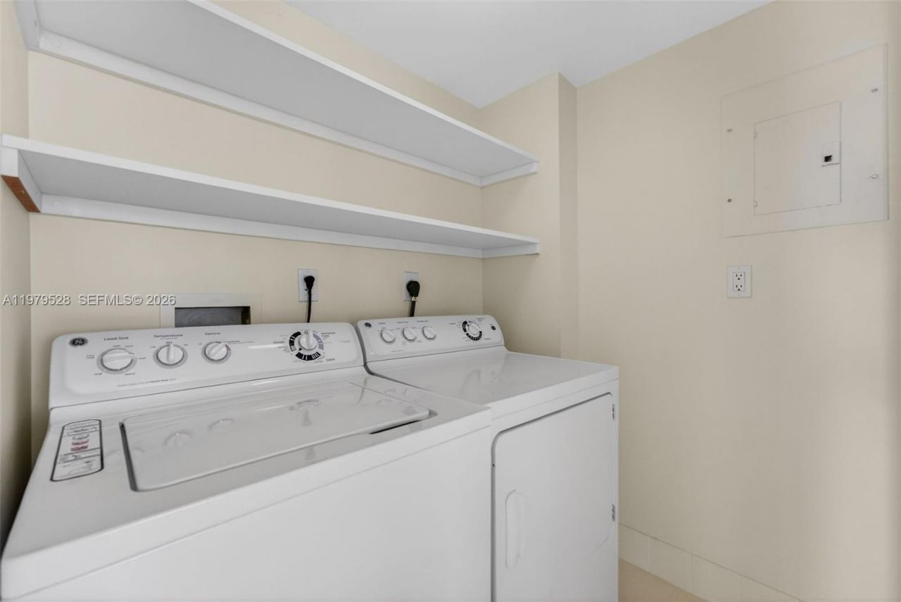 3600 Yacht Club Dr, Unit 1802, Aventura, FL 33180 Photo