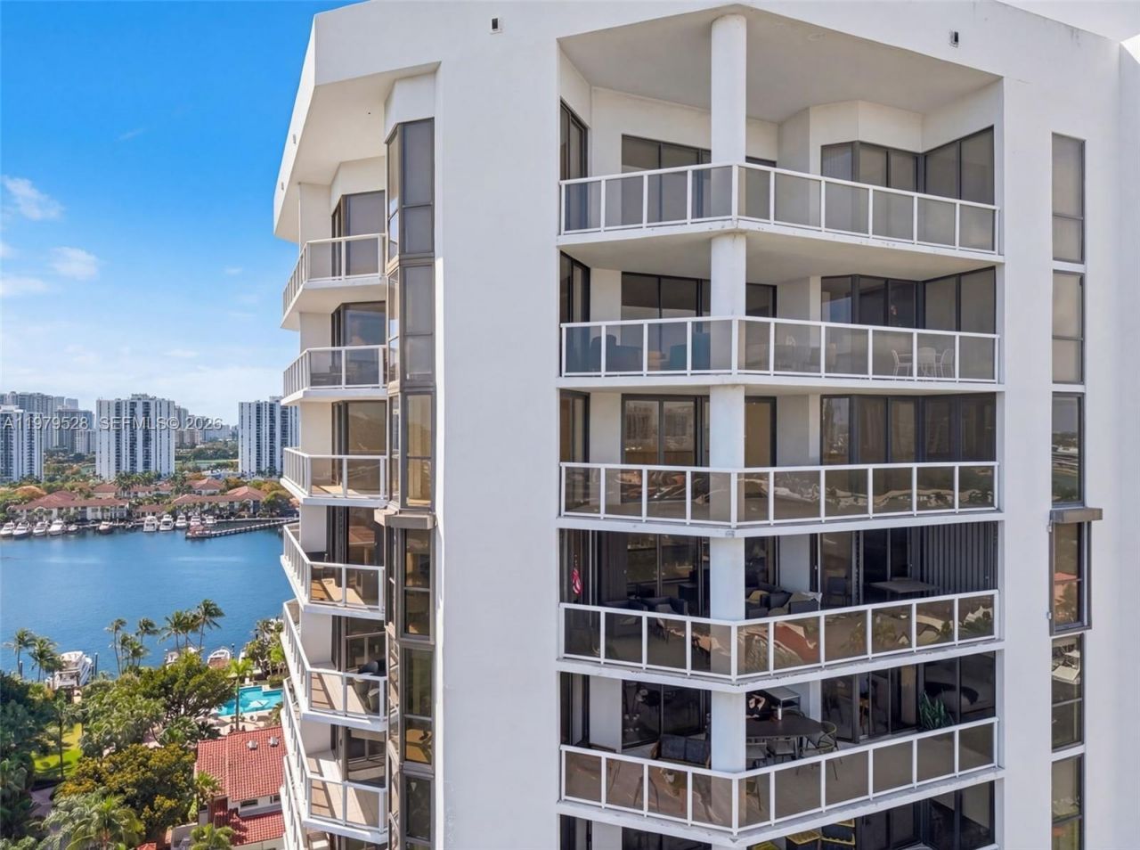 3600 Yacht Club Dr , Unit 1802, Aventura, FL 33180 Photo