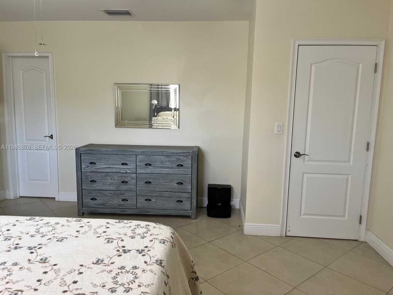 685 W 77th St, Hialeah, FL 33014 Photo