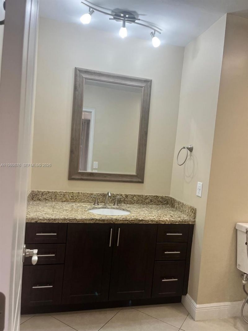 685 W 77th St , Hialeah, FL 33014 Photo