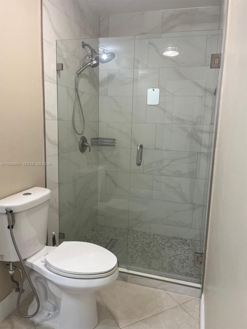 685 W 77th St, Hialeah, FL 33014 Photo