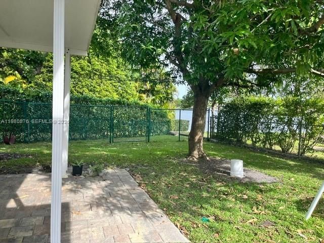 685 W 77th St, Hialeah, FL 33014 Photo