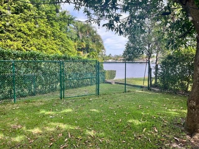 685 W 77th St, Hialeah, FL 33014 Photo