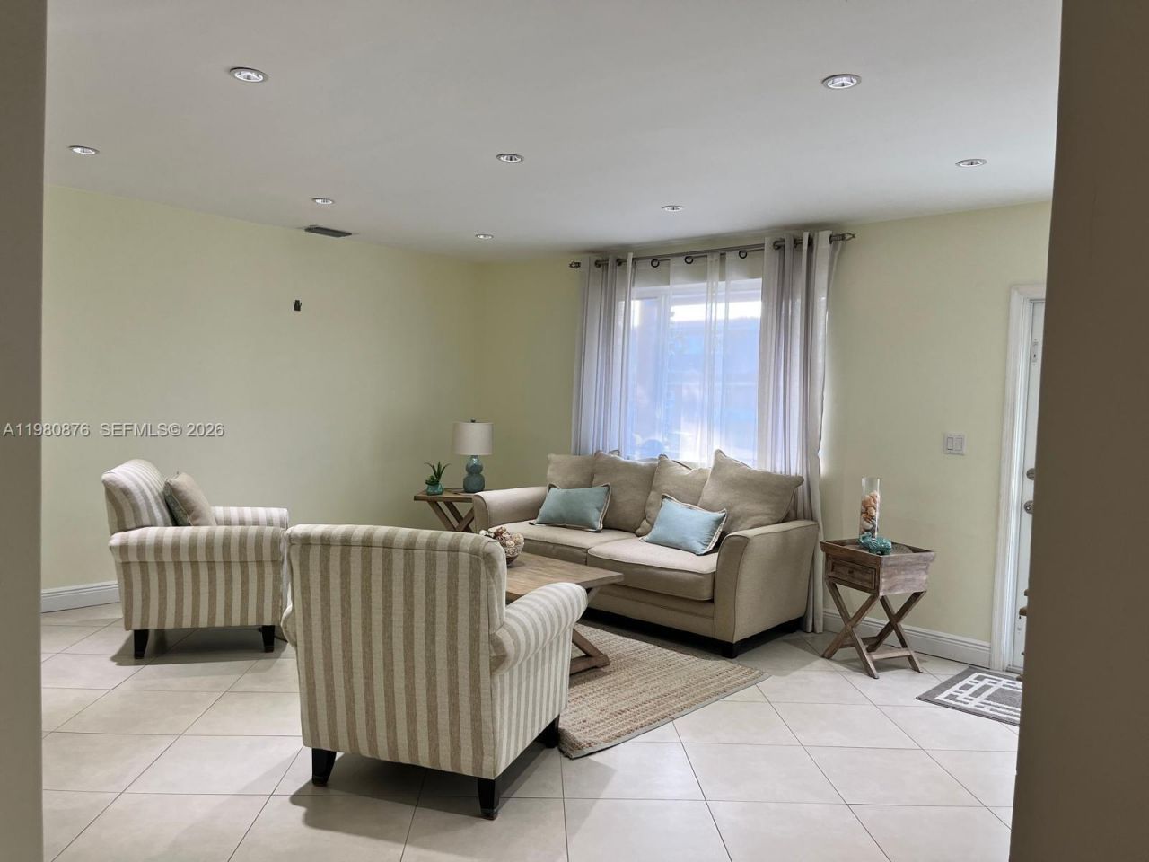 685 W 77th St, Hialeah, FL 33014 Photo