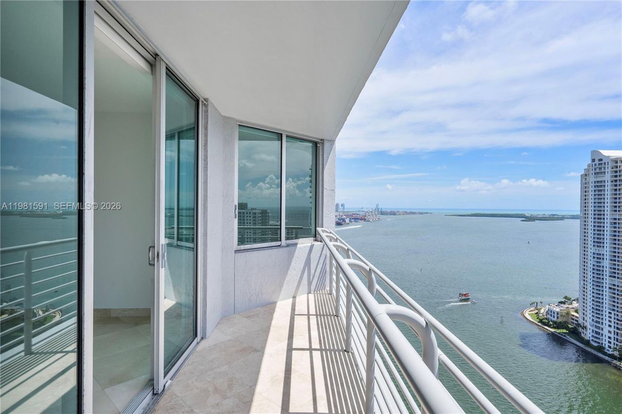 325 S Biscayne Blvd , Unit 3721, Miami, FL 33131 Photo