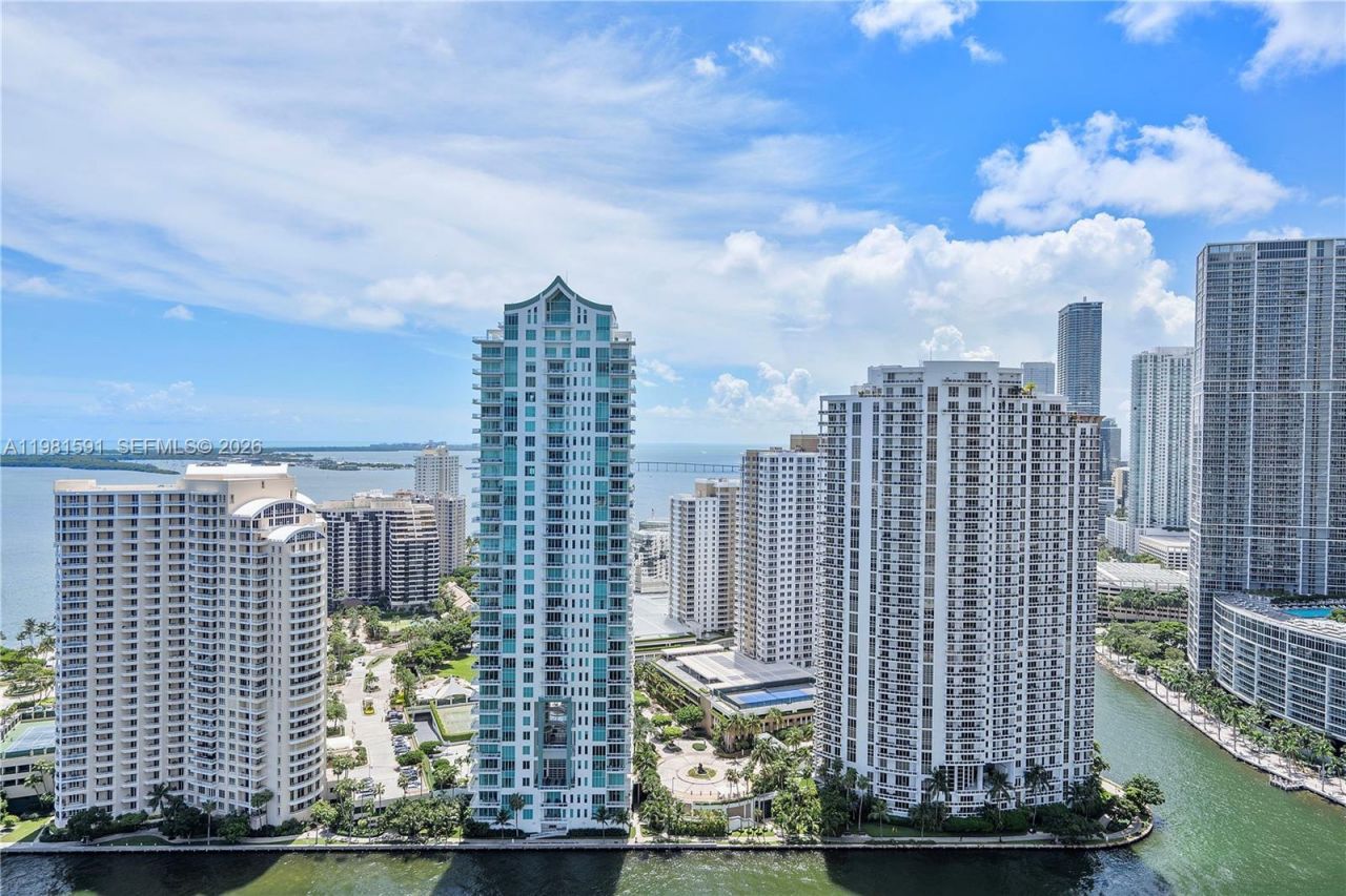 325 S Biscayne Blvd , Unit 3721, Miami, FL 33131 Photo