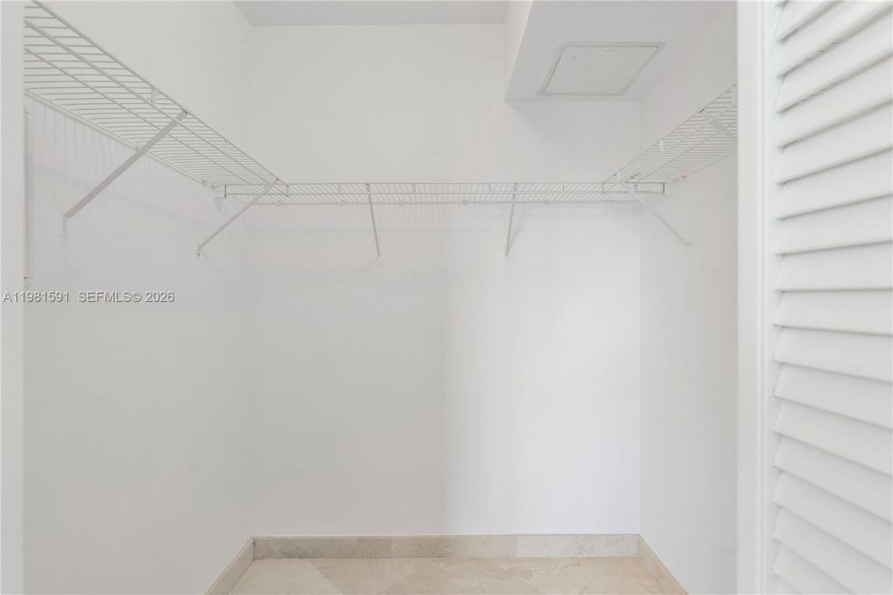 325 S Biscayne Blvd , Unit 3721, Miami, FL 33131 Photo