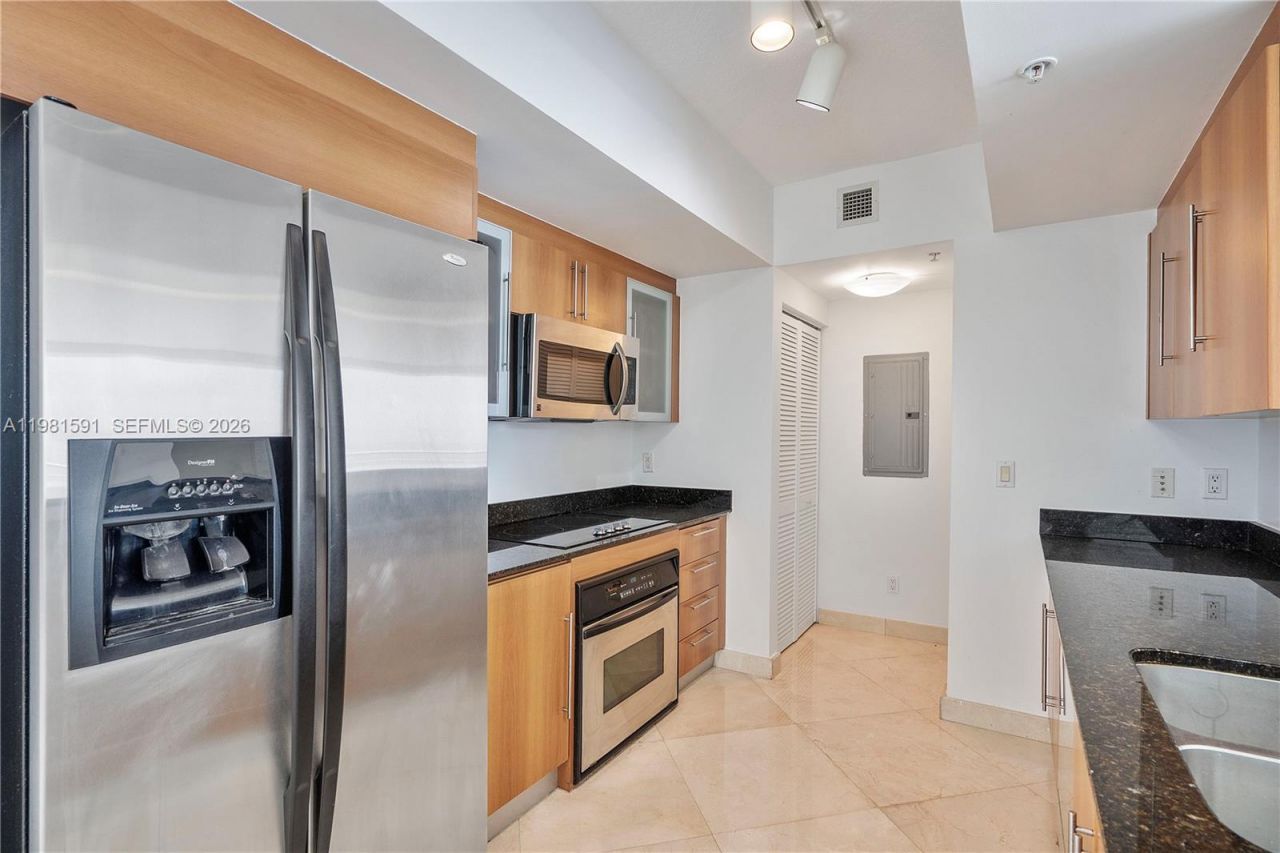 325 S Biscayne Blvd , Unit 3721, Miami, FL 33131 Photo