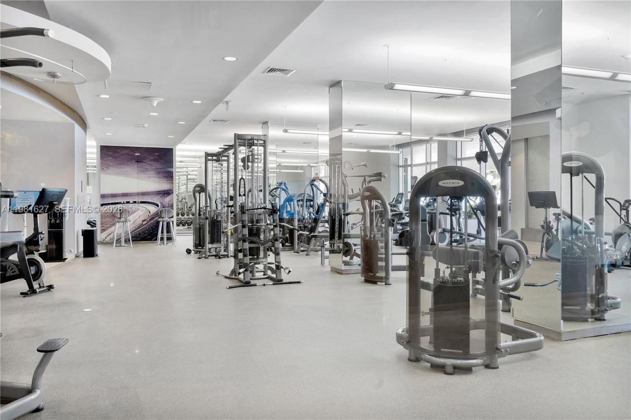 10275 Collins Ave, Unit 605, Bal Harbour, FL 33154 Photo