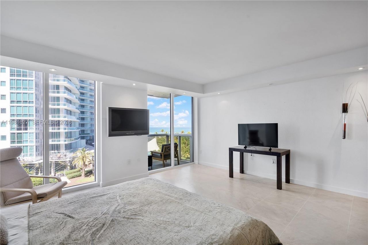 10275 Collins Ave, Unit 605, Bal Harbour, FL 33154 Photo