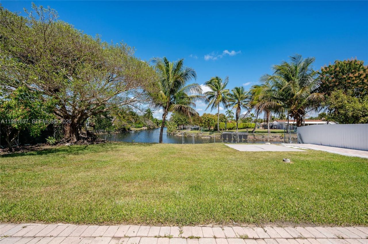 9361 SW 16th St, Miami, FL 33165 Photo