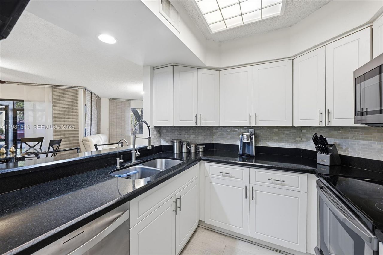 1659 NW 81st Way, Unit 1659, Plantation, FL 33322 Photo