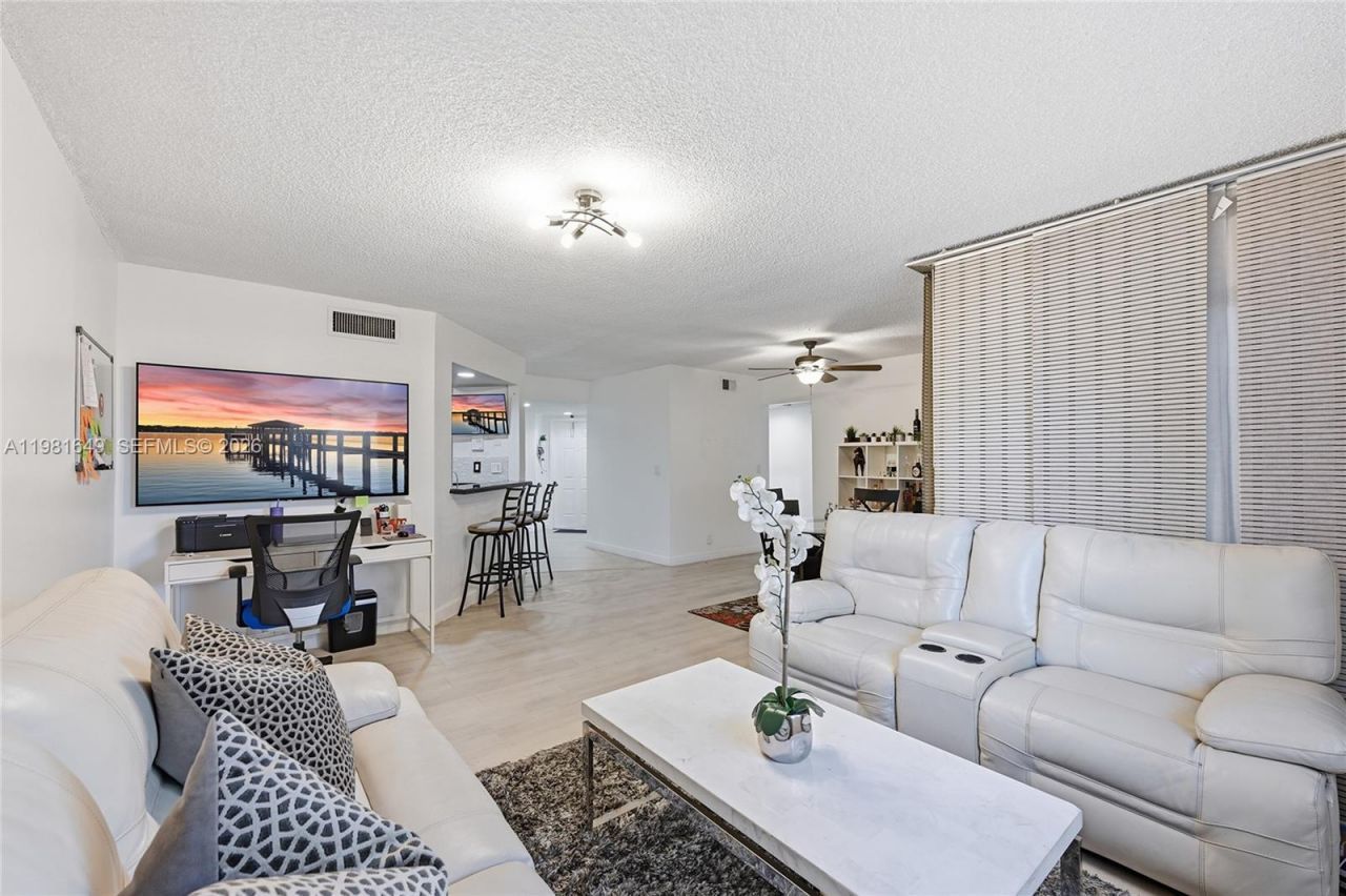 1659 NW 81st Way, Unit 1659, Plantation, FL 33322 Photo