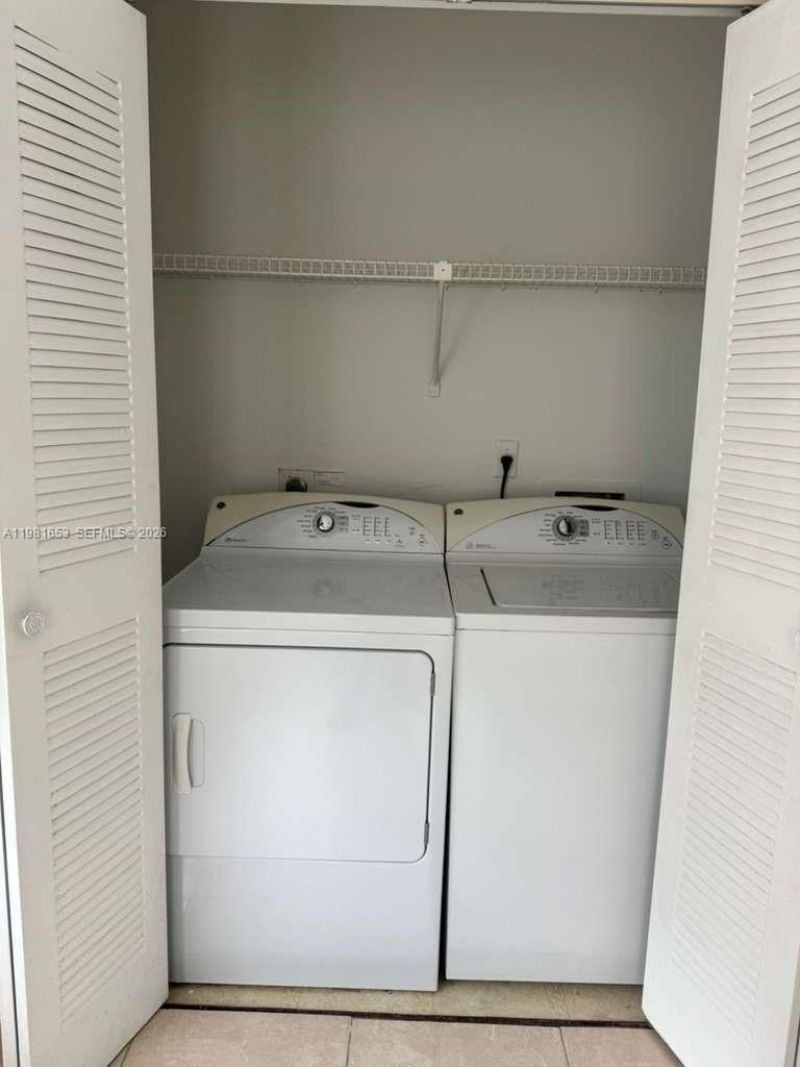 3350 N Pinewalk Dr N , Unit 1412, Margate, FL 33063 Photo