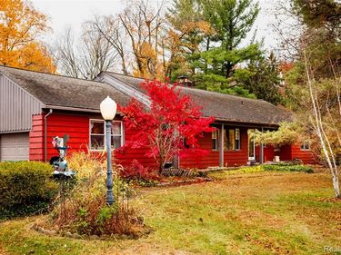 13961 Ridgewood Drive , Plymouth Twp, MI 48170