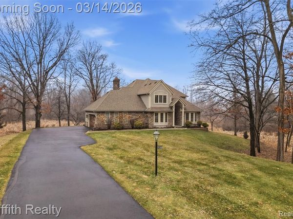 5068 Brookwood Meadows Drive, Genoa Twp, MI 48116