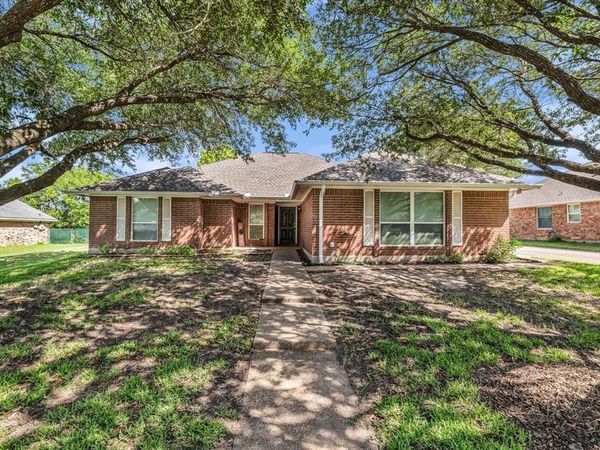 232 Crescent, Hewitt, TX 76643