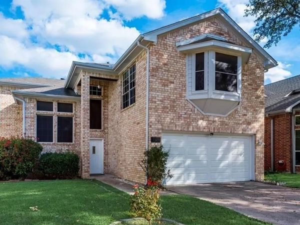 2124 Newport Drive, Flower Mound, TX 75028