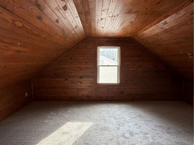 11912 Holborn Avenue, Cleveland, OH 44105 Photo 12