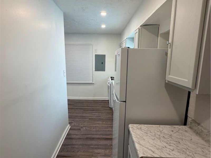 11912 Holborn Avenue, Cleveland, OH 44105 Photo 7