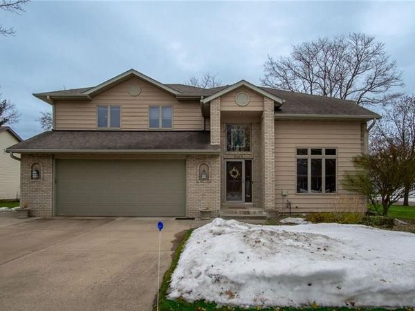 3103 Green View Drive, Eau Claire, WI 54703