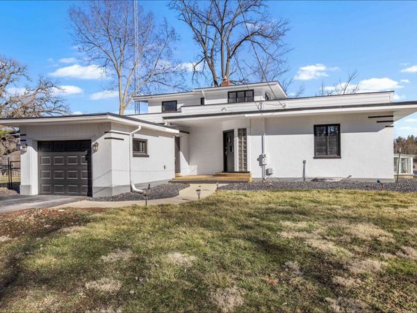 8239 BEACH Drive, ROCKFORD, IL 61103