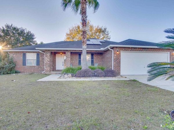 4619 Carmel Cir, Pace, FL 32571