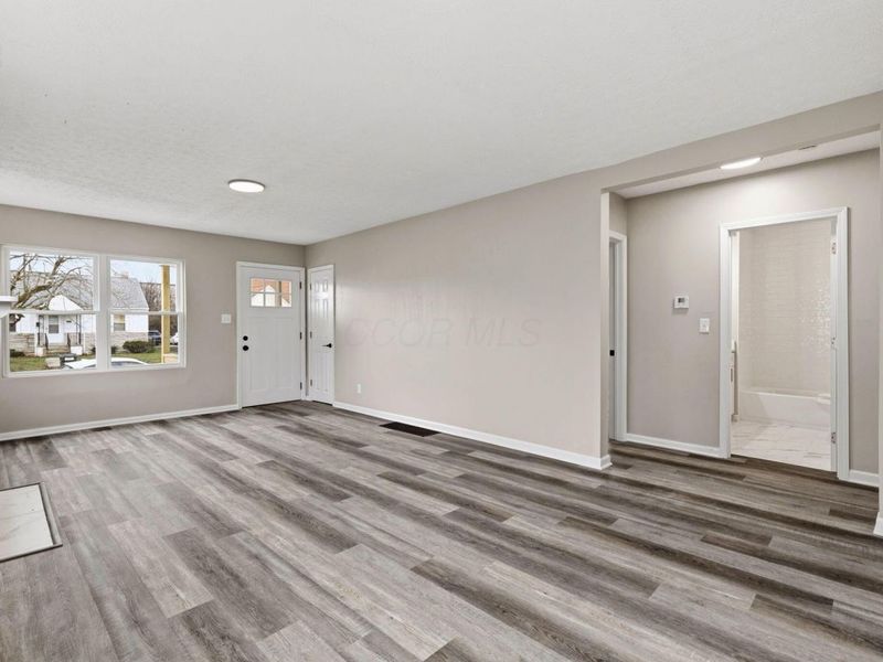 1784 S Champion Avenue , Columbus, OH 43207 Photo 3