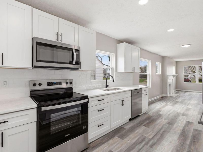 1784 S Champion Avenue , Columbus, OH 43207 Photo 9