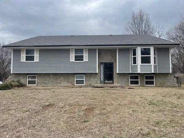 812 Harris Street, Frontenac, KS 66762