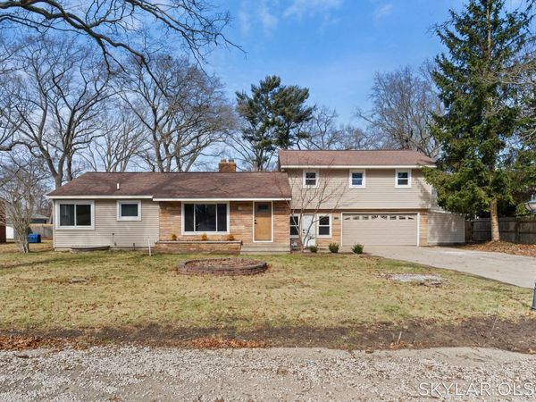 1924 Maryland Boulevard, Norton Shores, MI 49441
