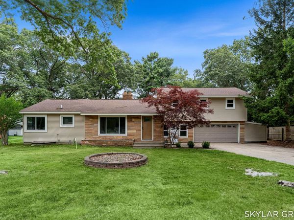 1924 Maryland Boulevard, Norton Shores, MI 49441