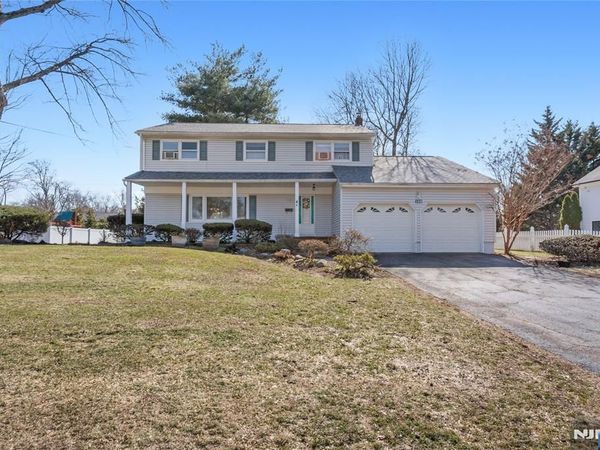 109 Windham Road, HILLSDALE, NJ 07642